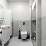 Metro Wierzbno Cosy By Bookinghost *