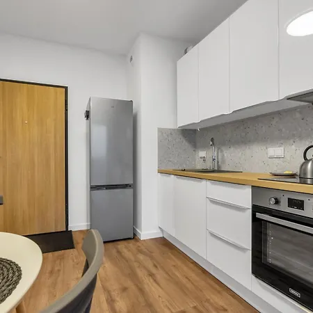 Апартаменты Metro Wierzbno Cosy By Bookinghost *